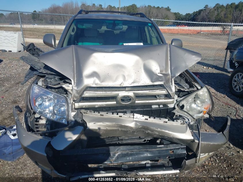 2005 Toyota 4Runner Limited V8 VIN: JTEBT17R350050744 Lot: 41253852