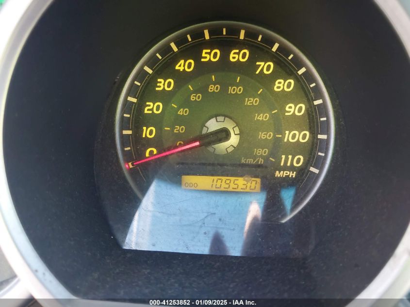 2005 Toyota 4Runner Limited V8 VIN: JTEBT17R350050744 Lot: 41253852