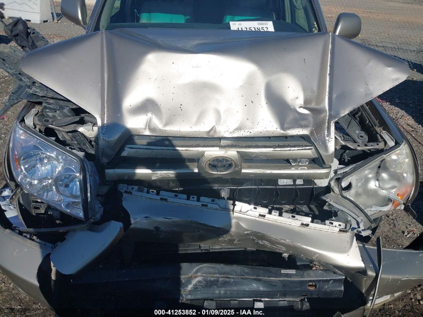 2005 Toyota 4Runner Limited V8 VIN: JTEBT17R350050744 Lot: 41253852