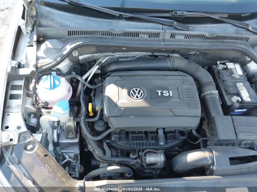 2014 VOLKSWAGEN JETTA GLI AUTOBAHN W/NAV - 3VW5T7AJ4EM397419