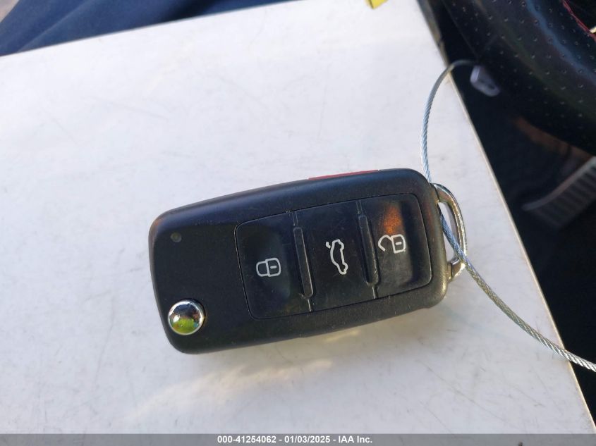 2014 VOLKSWAGEN JETTA GLI AUTOBAHN W/NAV - 3VW5T7AJ4EM397419