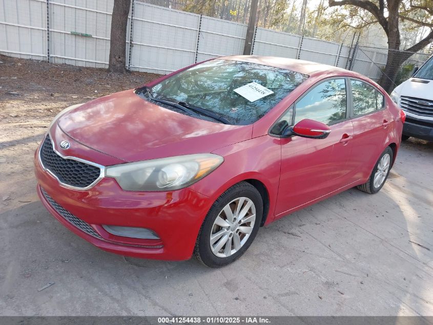 VIN KNAFX4A64F5415072 2015 KIA FORTE no.2