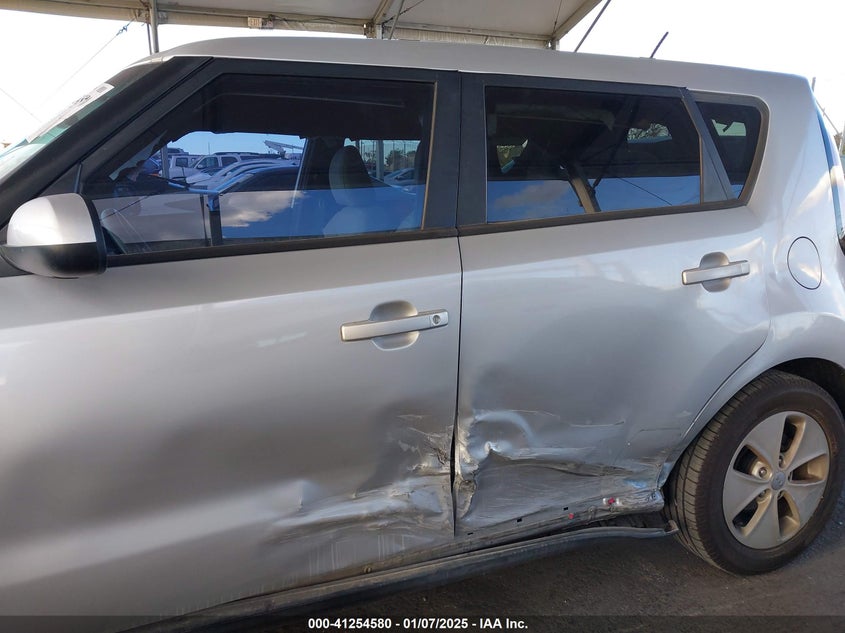 2015 KIA SOUL VIN: KNDJN2A25F7810516