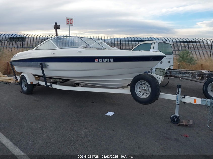 2003 BAYLINER 205