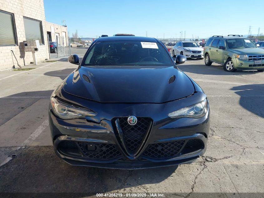 VIN ZARFAEAV0J7580721 2018 Alfa Romeo Giulia, Quadr... no.12