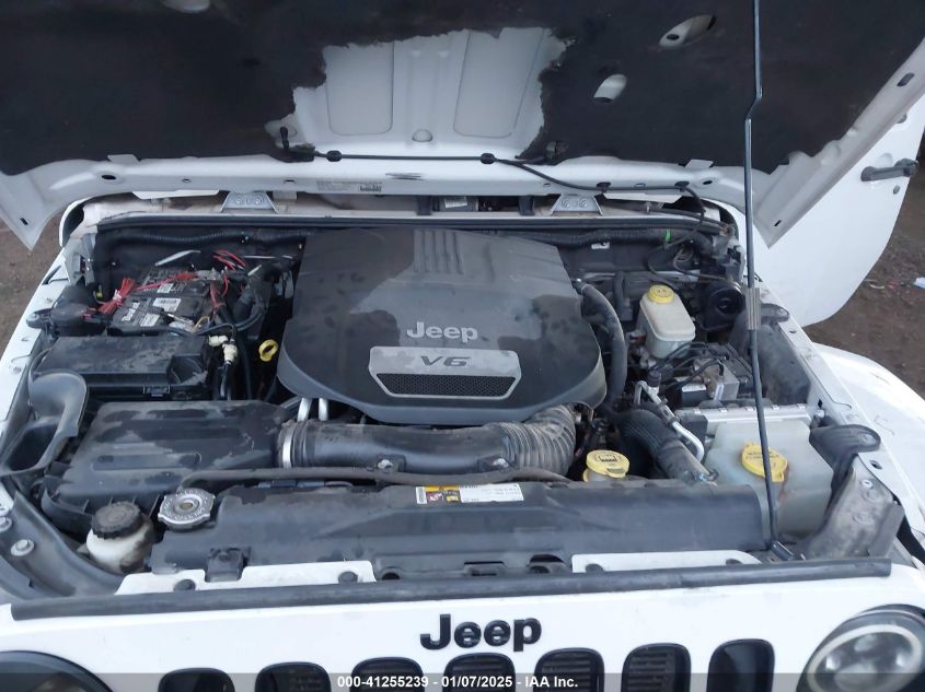 2014 Jeep Wrangler Unlimited Polar Edition VIN: 1C4BJWEG7EL204489 Lot: 41255239