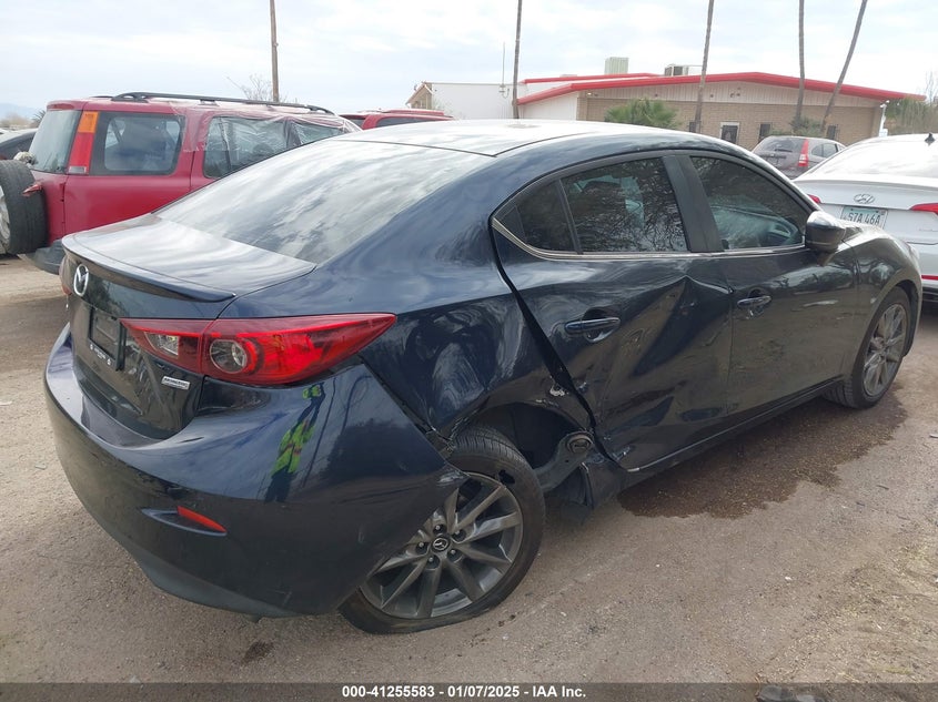2018 MAZDA MAZDA3 TOURING - 3MZBN1V35JM167730