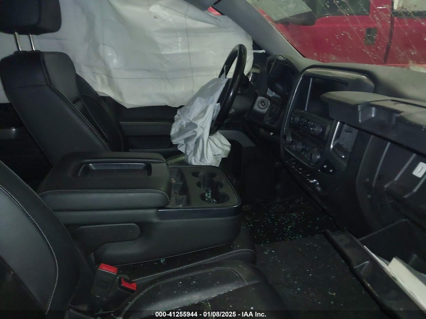 2018 CHEVROLET SILVERADO VIN: 3GCUKREC4JG318025