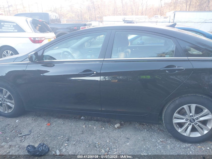 2020 HYUNDAI SANTA FE VIN: 5NMS3CAD5LH230298