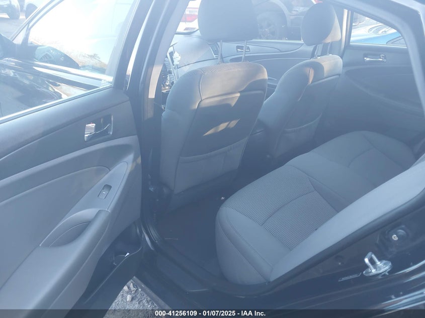 2020 HYUNDAI SANTA FE VIN: 5NMS3CAD5LH230298