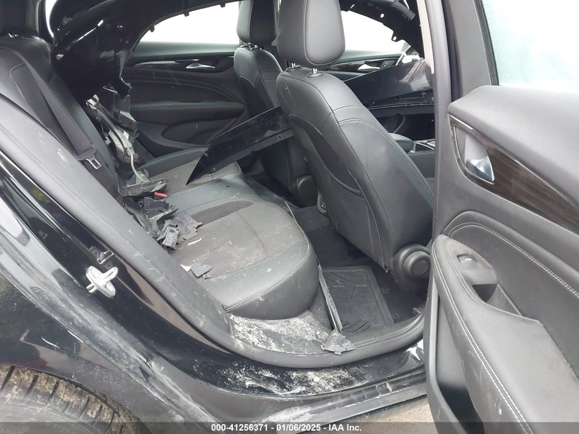 2019 BUICK REGAL SPORTBACK VIN: W04GM6SX6K1007378