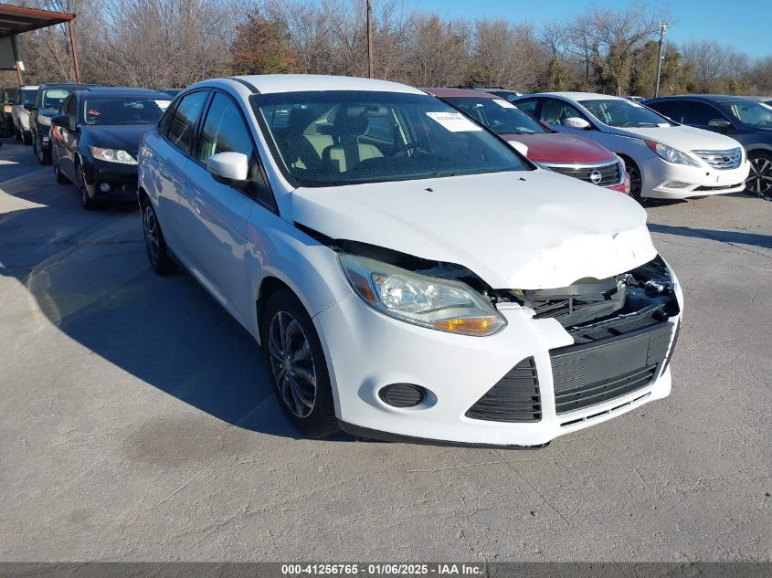 VIN 1FADP3F20EL236697 2014 FORD FOCUS no.1