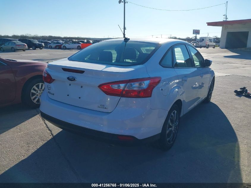 VIN 1FADP3F20EL236697 2014 FORD FOCUS no.4