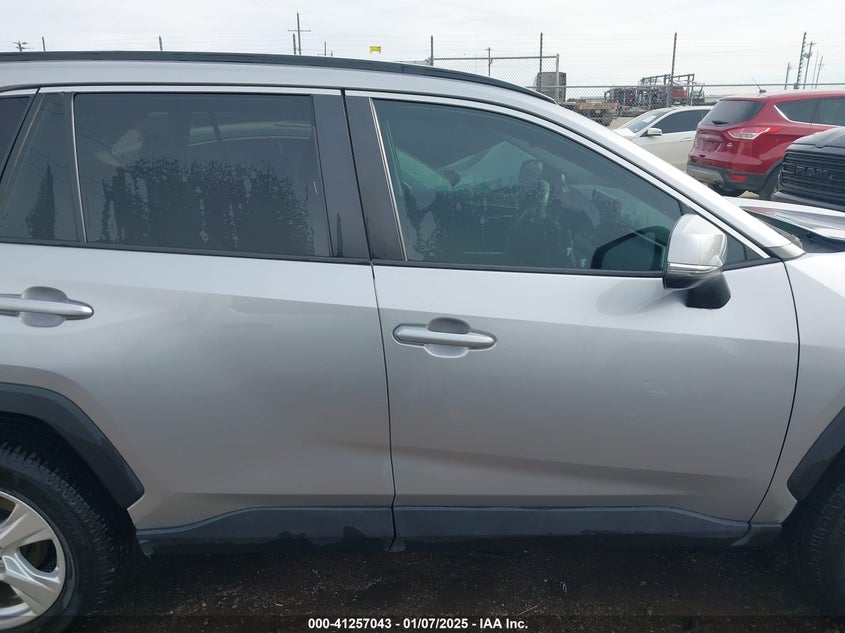2021 TOYOTA RAV4 XLE - 2T3W1RFV0MC142110