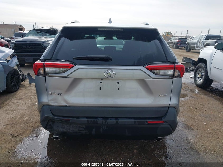 2021 TOYOTA RAV4 XLE - 2T3W1RFV0MC142110