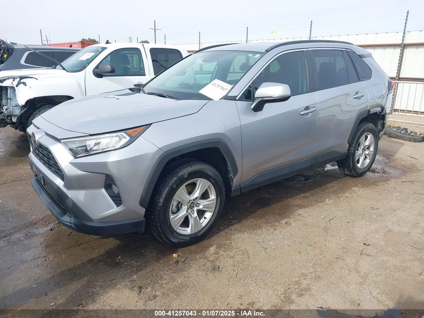2021 TOYOTA RAV4 XLE - 2T3W1RFV0MC142110