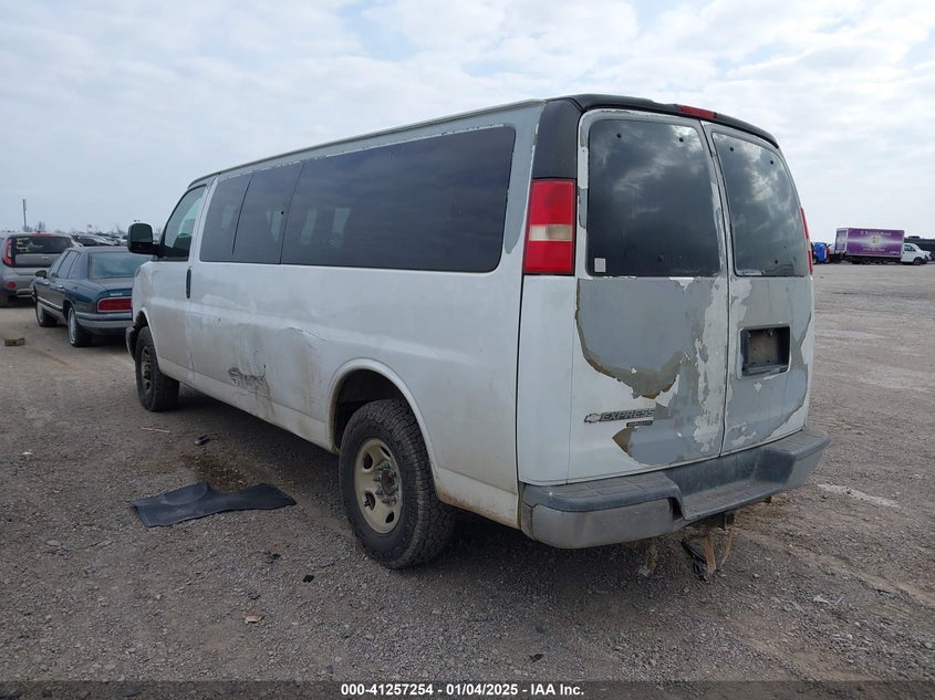 2008 CHEVROLET EXPRESS VIN: 1GAHG39K881142695