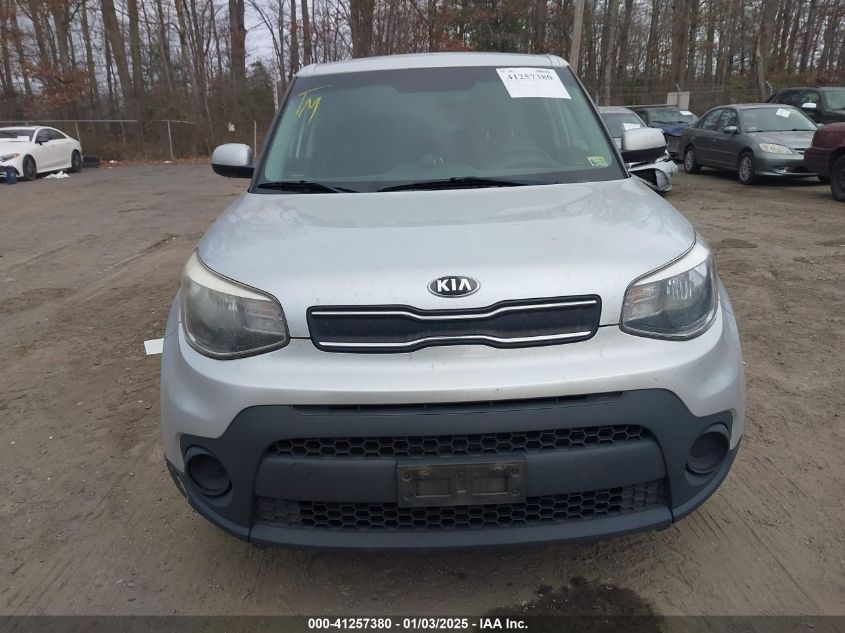 VIN KNDJN2A27J7506841 2018 KIA SOUL no.12