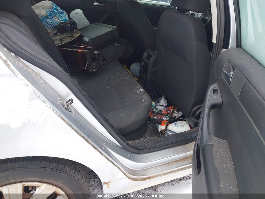 2014 VOLKSWAGEN JETTA VIN: 3VW2K7AJ9EM332023