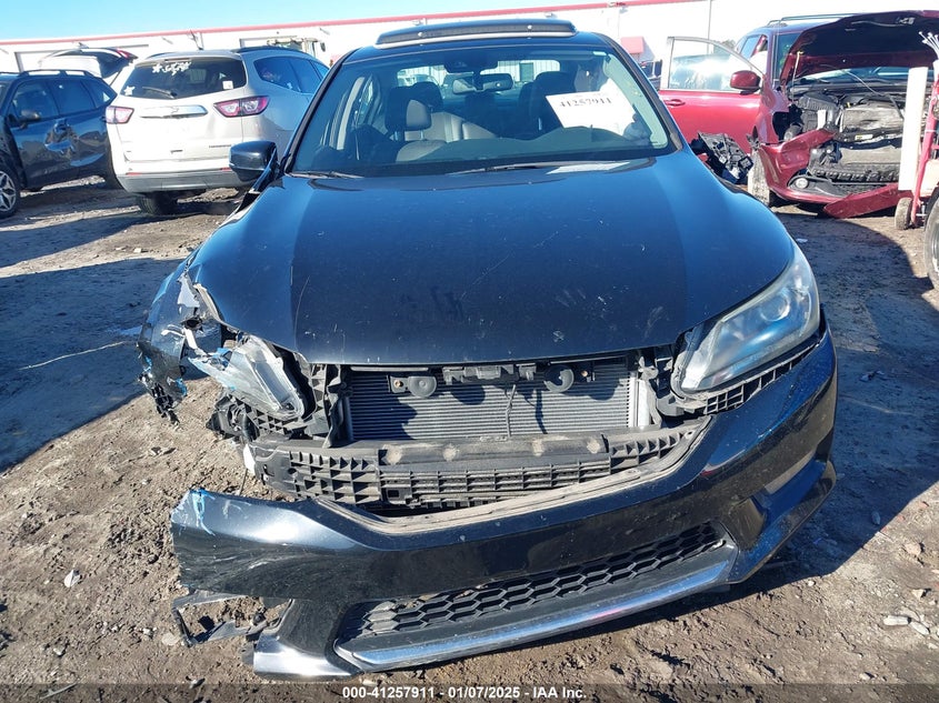 2014 HONDA ACCORD VIN: 1HGCR3F87EA038815