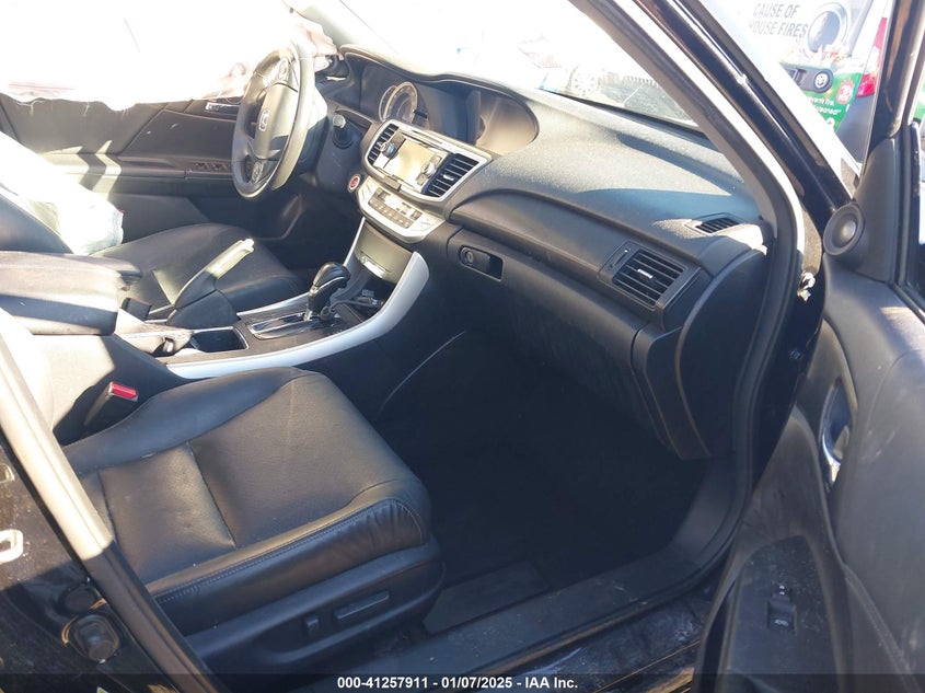 2014 HONDA ACCORD VIN: 1HGCR3F87EA038815