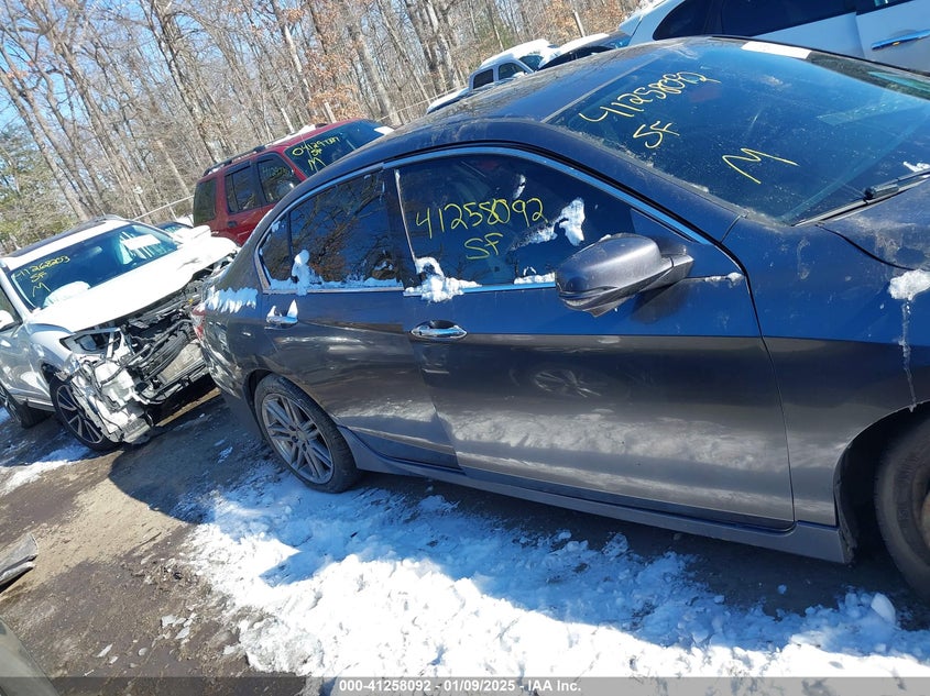 2016 HONDA ACCORD SEDAN VIN: 1HGCR3F9XGA018943