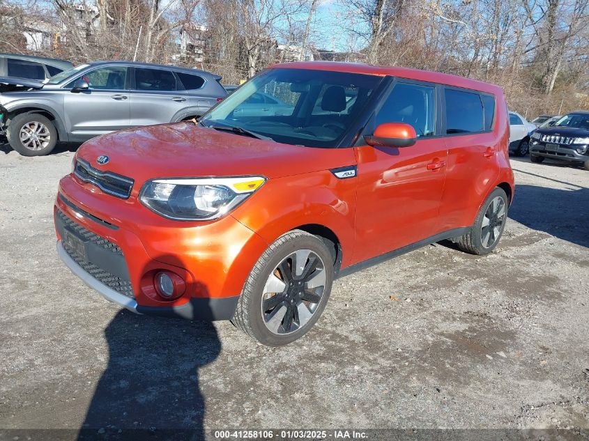 VIN KNDJP3A56J7519588 2018 KIA SOUL no.2