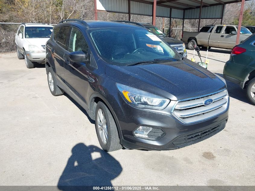 VIN 1FMCU0GD5HUD26810 2017 FORD ESCAPE no.1