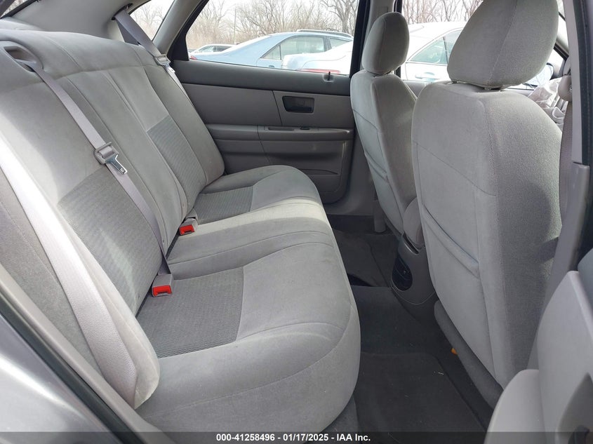 2006 FORD TAURUS VIN: 1FAFP53U96A152403