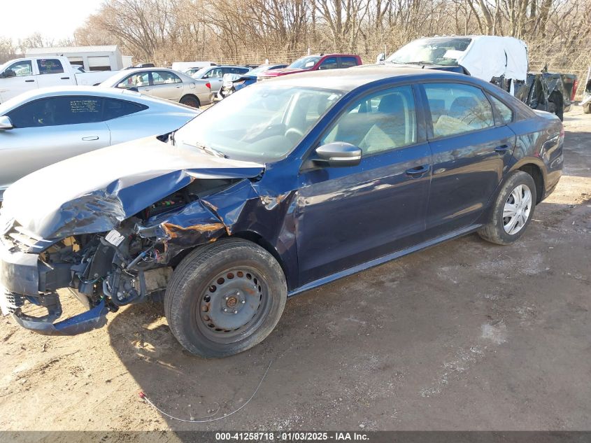 VIN 1VWAT7A35EC114799 2014 VOLKSWAGEN PASSAT no.2