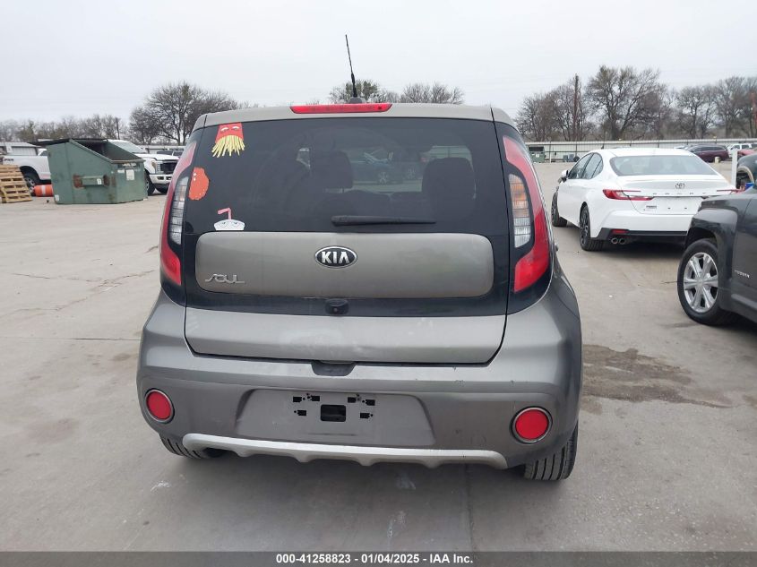 VIN KNDJP3A58J7601726 2018 KIA SOUL no.16