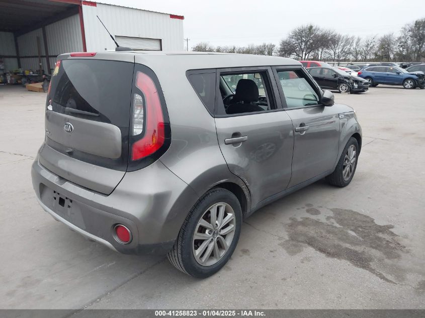 VIN KNDJP3A58J7601726 2018 KIA SOUL no.4