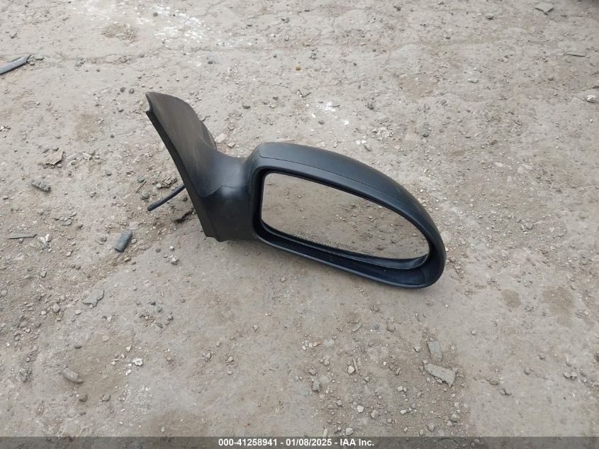 2006 Ford Focus VIN: 1FAF34N46W135197 Lot: 41258941