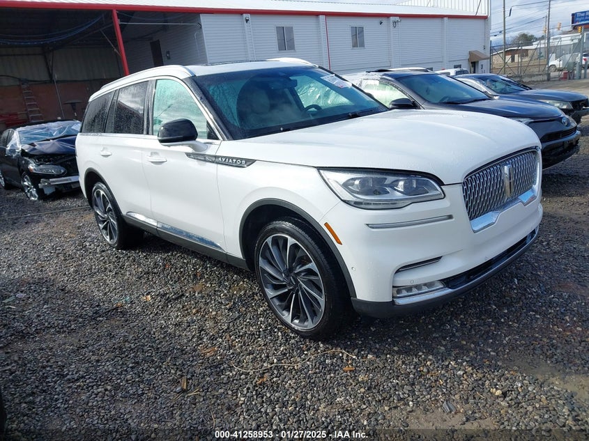 VIN 5LM5J7XC6LGL24716 2020 LINCOLN AVIATOR RESERVE