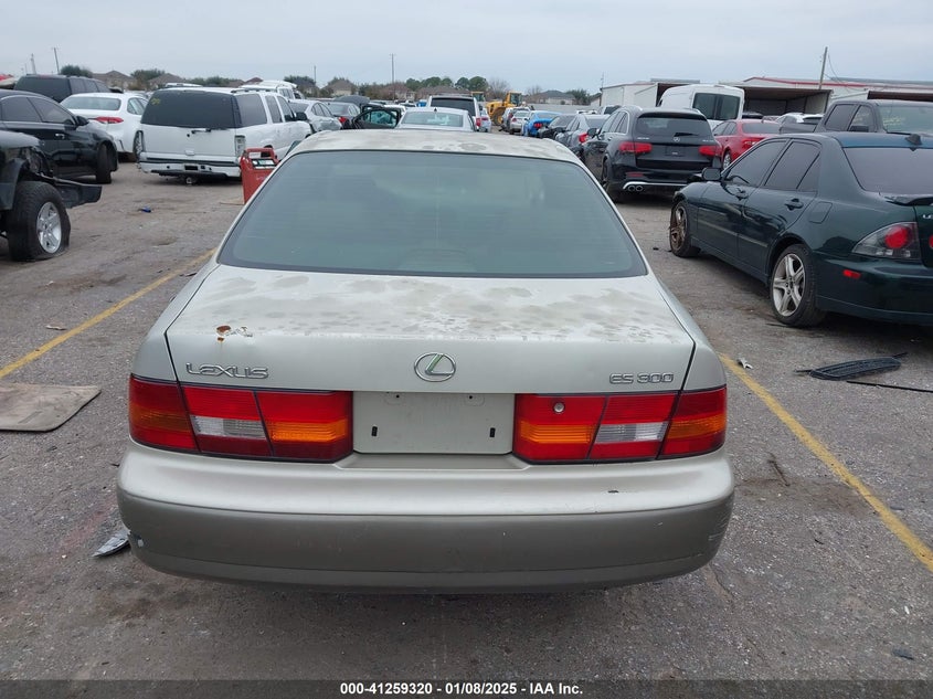 1998 Lexus Es 300 VIN: JT8BF28G4W0127586 Lot: 41259320