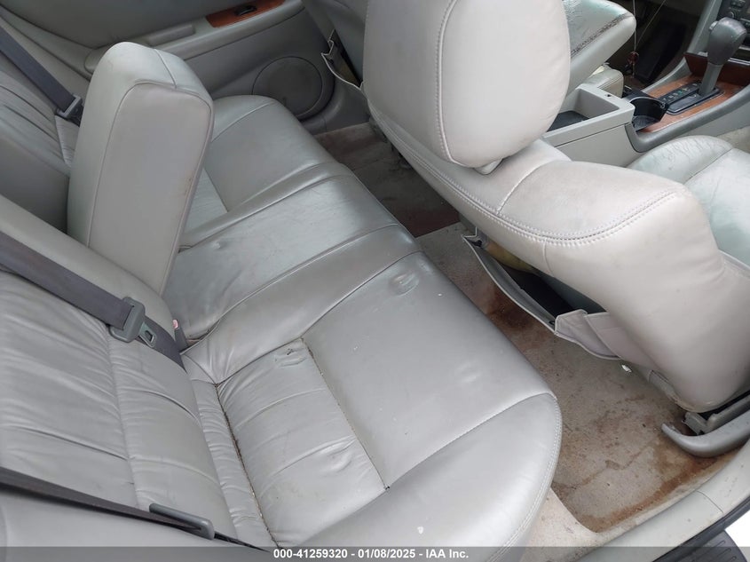 1998 Lexus Es 300 VIN: JT8BF28G4W0127586 Lot: 41259320