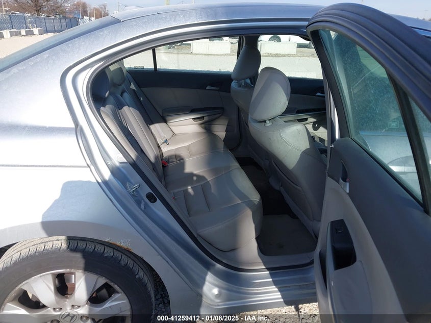 2009 HONDA ACCORD VIN: 1HGCP25849A073075