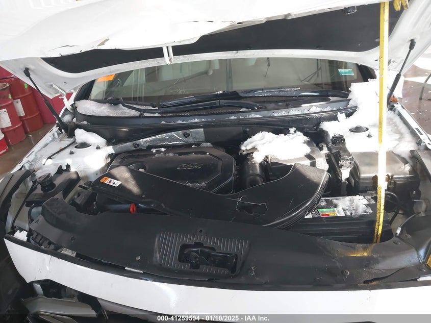 2015 HYUNDAI SONATA VIN: 5NPE34AF1FH045760