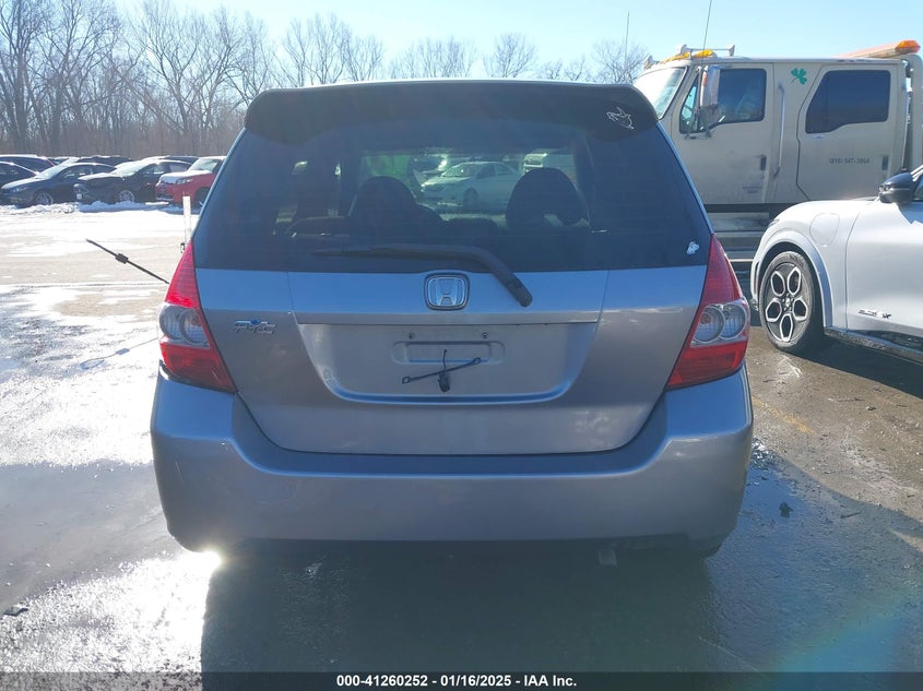 2008 HONDA FIT VIN: JHMGD38488S028963
