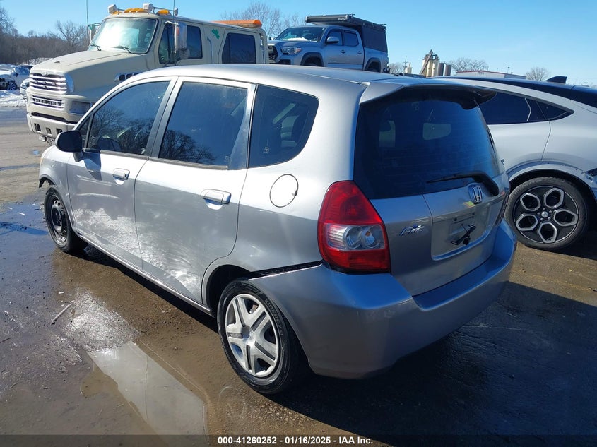2008 HONDA FIT VIN: JHMGD38488S028963