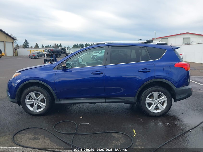 2014 TOYOTA RAV4 XLE - 2T3RFREV8EW169944