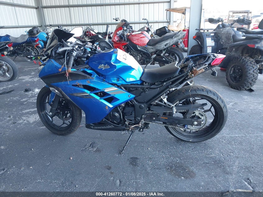 VIN JKAEX8A16HDA30760 2017 KAWASAKI EX300 A