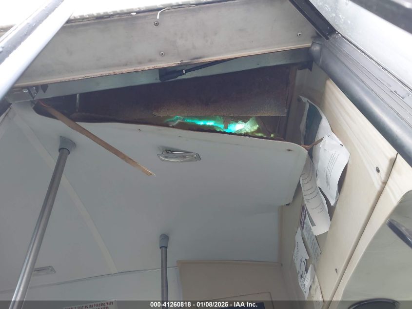 1998 Ford Econoline VIN: 1FDWE30L4WHB7167 Lot: 41260818