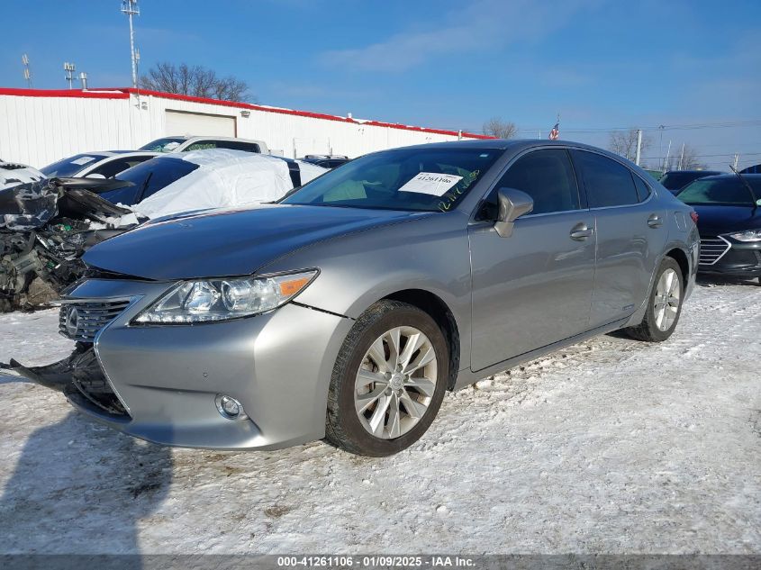 VIN JTHBW1GG9F2083696 2015 Lexus ES, 300H no.2