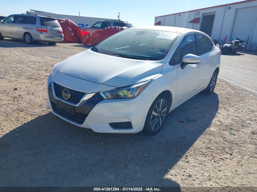 2021 Nissan Versa, Неизвестно, IAAI, VIN 3N1CN8EVXML822625 — фото 2