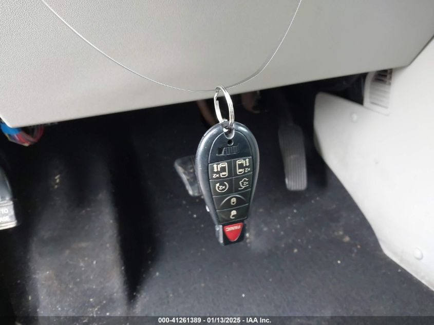 2013 Chrysler Town & Country Touring-L VIN: 2C4RC1CGXDR623280 Lot: 41261389