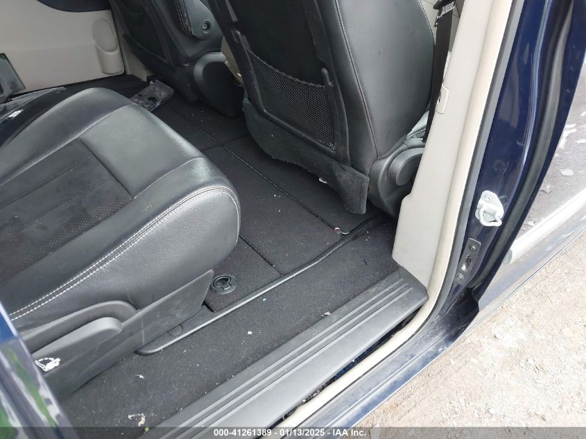 2013 Chrysler Town & Country Touring-L VIN: 2C4RC1CGXDR623280 Lot: 41261389