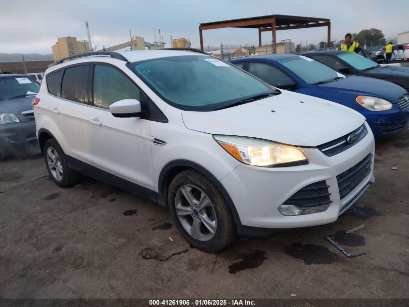 VIN 1FMCU0GX6FUA44506 2015 FORD ESCAPE no.1