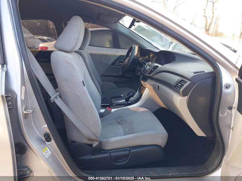 2013 HONDA ACCORD VIN: 1HGCR2F34DA277820