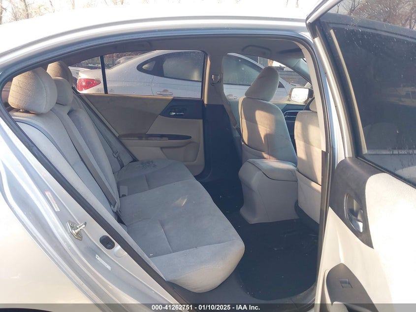 2013 HONDA ACCORD VIN: 1HGCR2F34DA277820